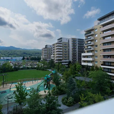 Ch Apartments Urban Plaza-2